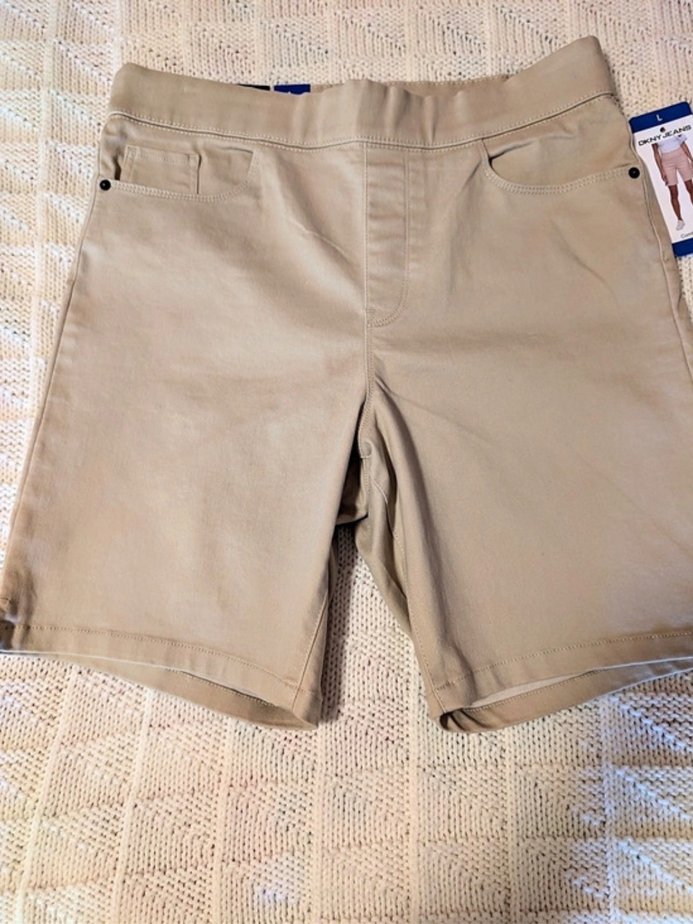DKNY Comfort Stretch Pull-On Beige Bermuda Shorts